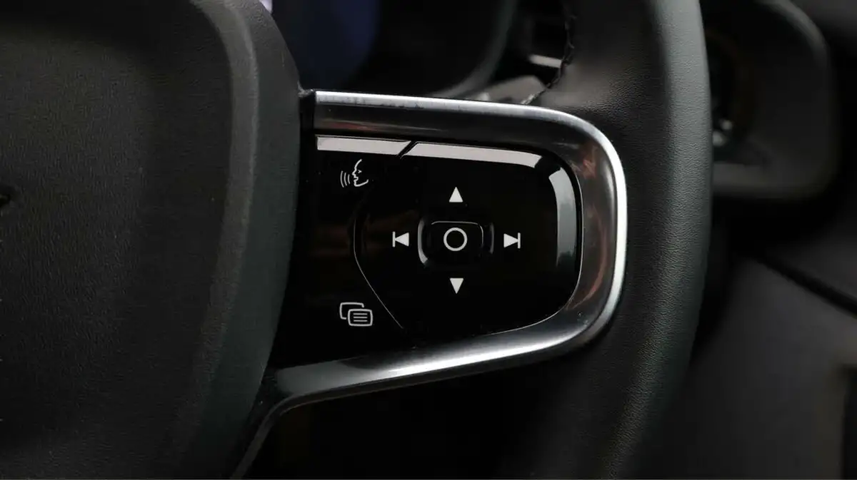 2023-polestar-polestar-2-e-ps2-165kw-standard-single-hatchback-big-23