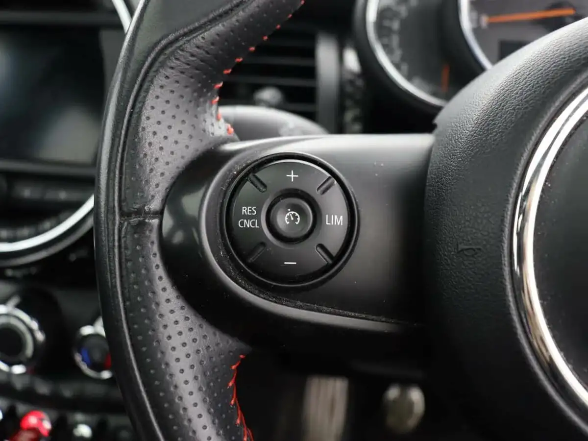 2019-mini-cooper-20-cooper-s-sport-189bhp-hatchback-5d-big-20