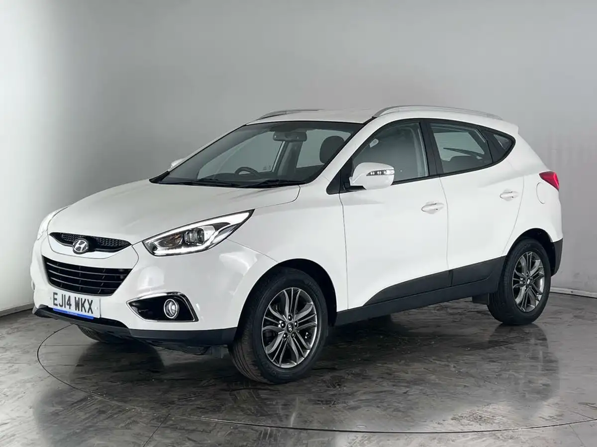 2014-hyundai-ix35-20td-se-nav-auto-big-1