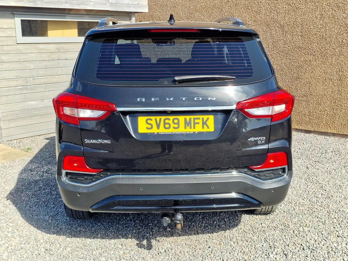 2019-kgm-ssangyong-rexton-22td-ex-t-tronic-big-8