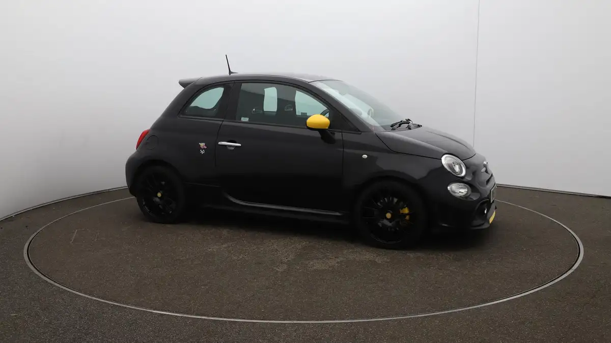 2017-abarth-595-14-tjet-trofeo-big-38