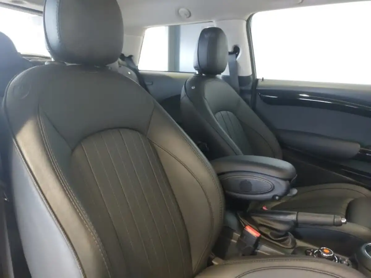 2020-mini-cooper-15-cooper-exclusive-hatchback-3d-auto-big-10