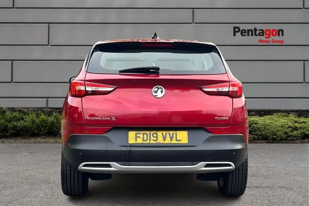 2019-vauxhall-grandland-x-12-tech-line-nav-big-13