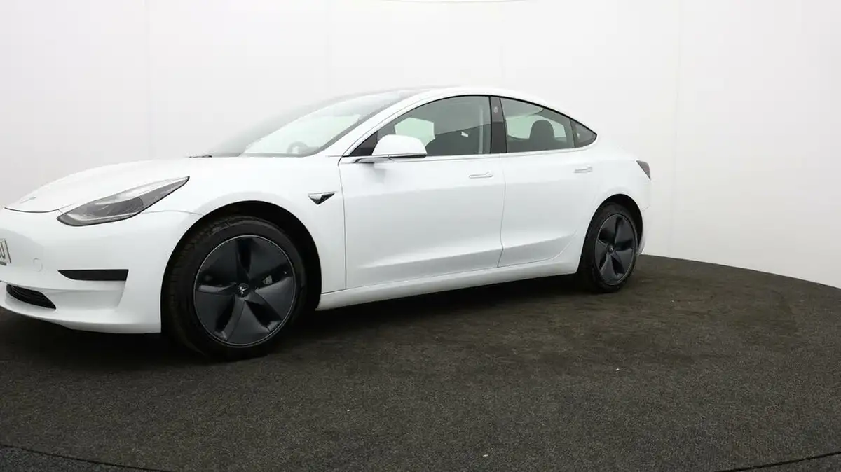 2020-tesla-model-3-e-standard-plus-big-53