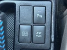 2014-toyota-yaris-15-vvt-i-icon-hybrid-small-42