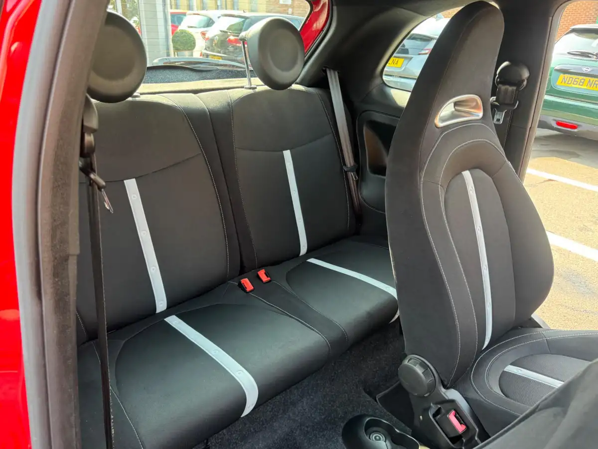 2015-abarth-500-14-tjet-595-big-21