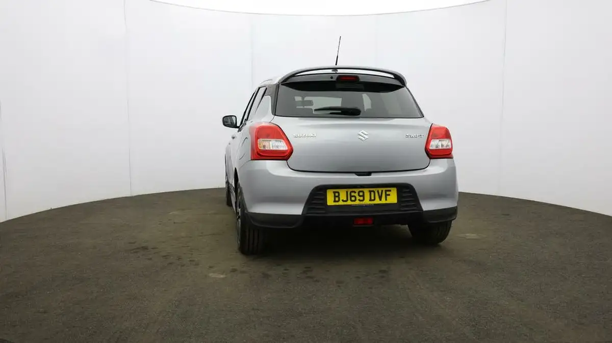 2019-suzuki-swift-12-dualjet-attitude-big-56