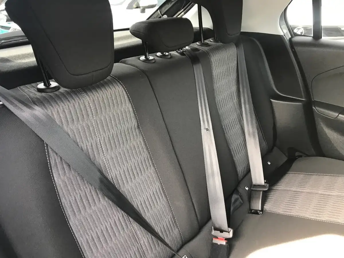 2021-vauxhall-corsa-12i-griffin-edition-big-6