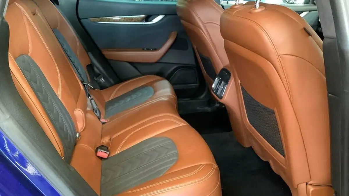 2016-maserati-levante-30td-big-8