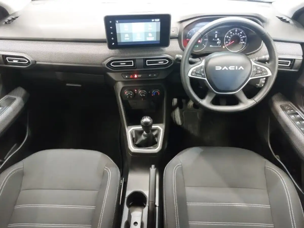 2023-dacia-sandero-10-tce-expression-90bhp-big-2