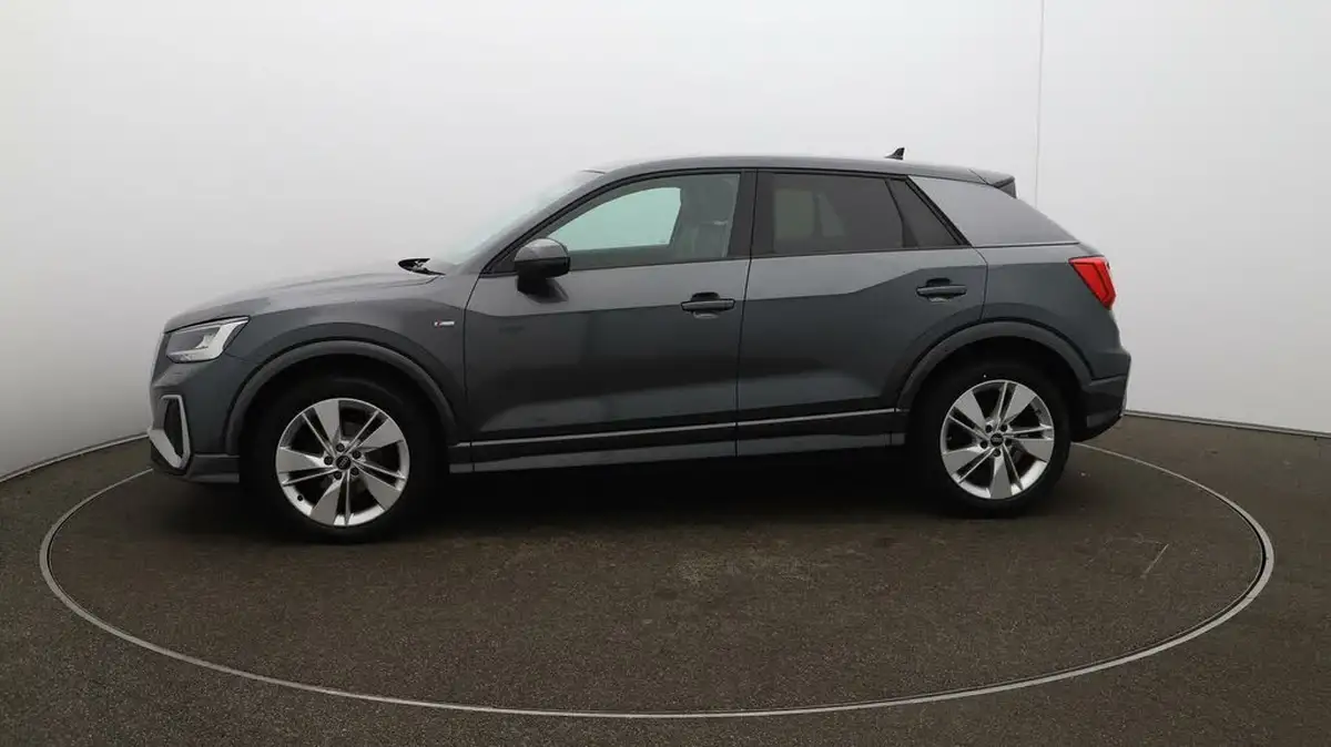 2021-audi-q2-15-35-tfsi-s-line-tronic-big-4
