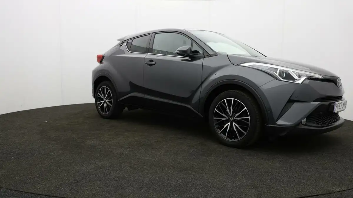 2018-toyota-c-hr-12-excel-big-38