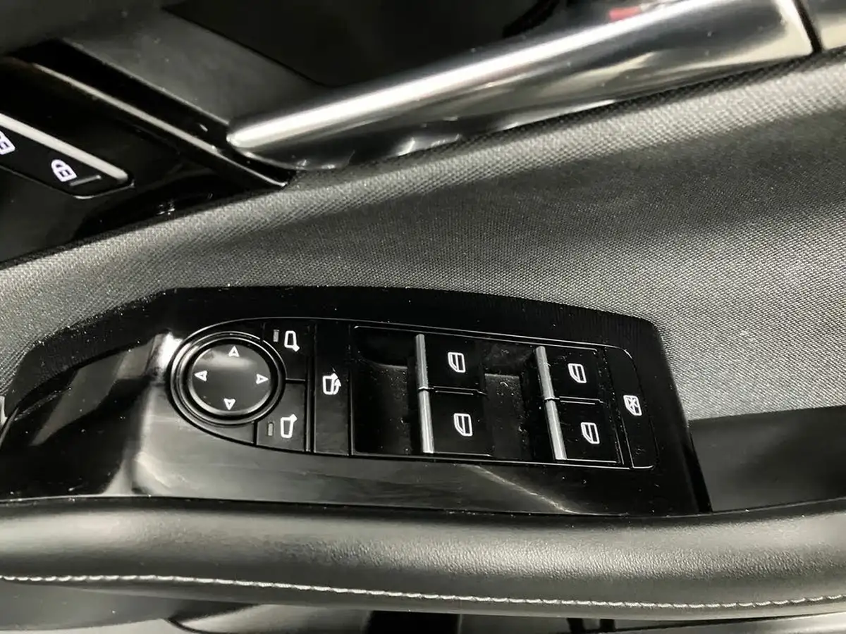 2024-mazda-cx-30-20-e-skyactiv-x-exclusive-line-big-17