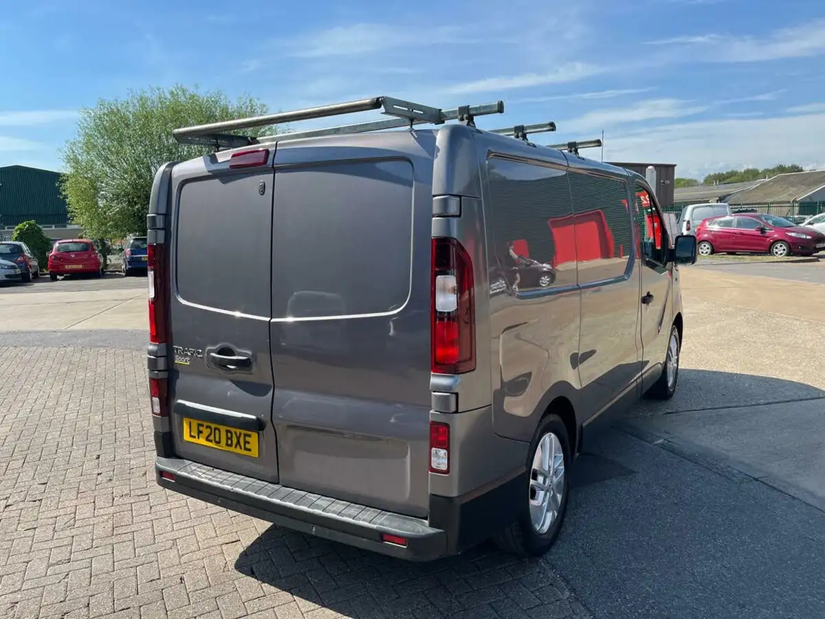 2020-renault-trafic-20dci-sl28-energy-120-sport-big-5