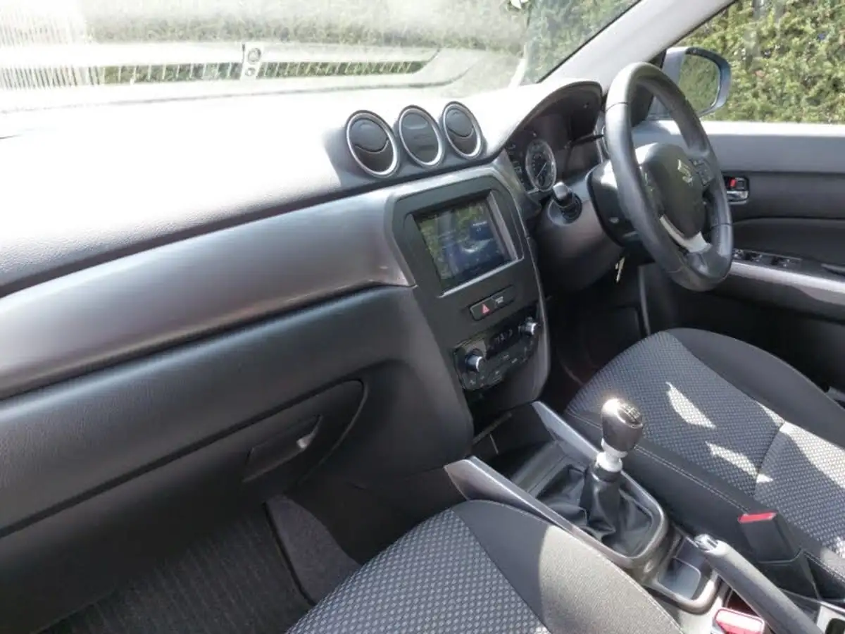 2022-suzuki-vitara-14-boosterjet-sz-t-big-4