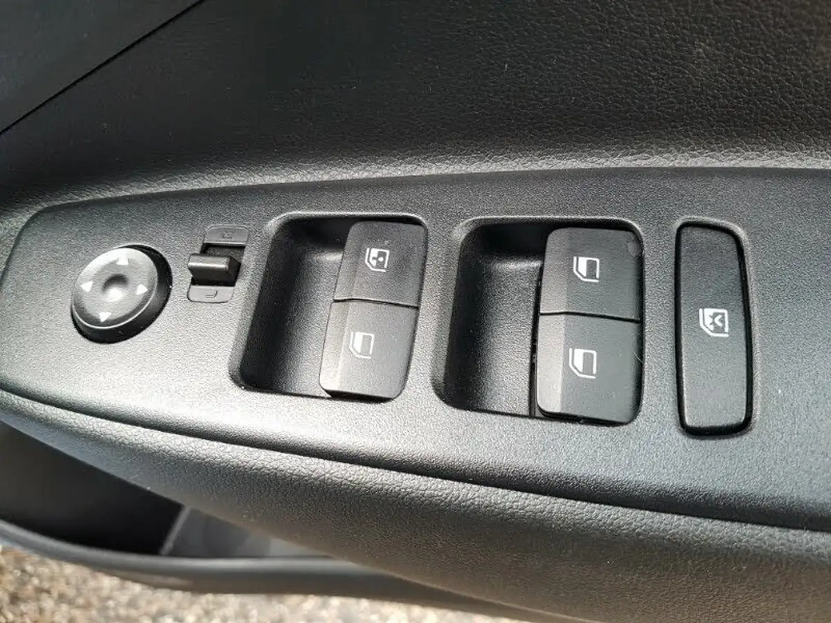 2024-hyundai-i10-10-advance-63ps-auto-big-12