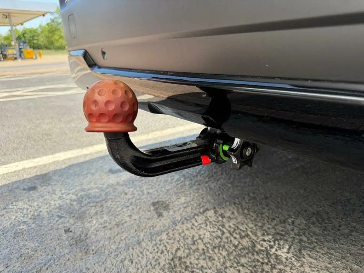 2024-subaru-outback-25i-field-big-33