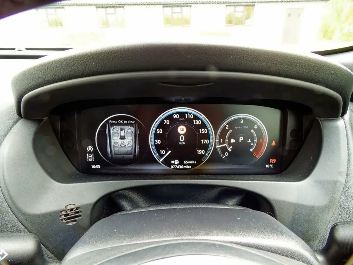 2018-jaguar-f-pace-30td-s-awd-big-37