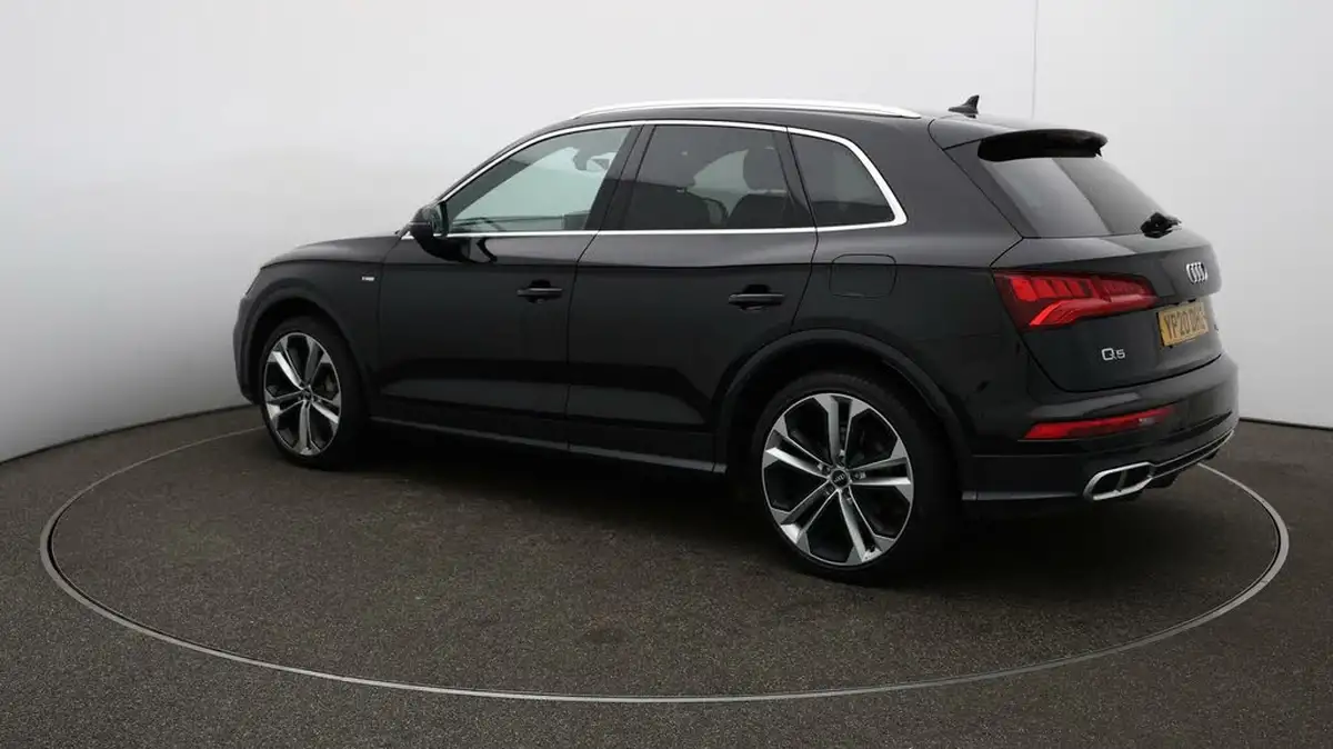 2020-audi-q5-20-55-tfsi-e-vorsprung-competition-big-31