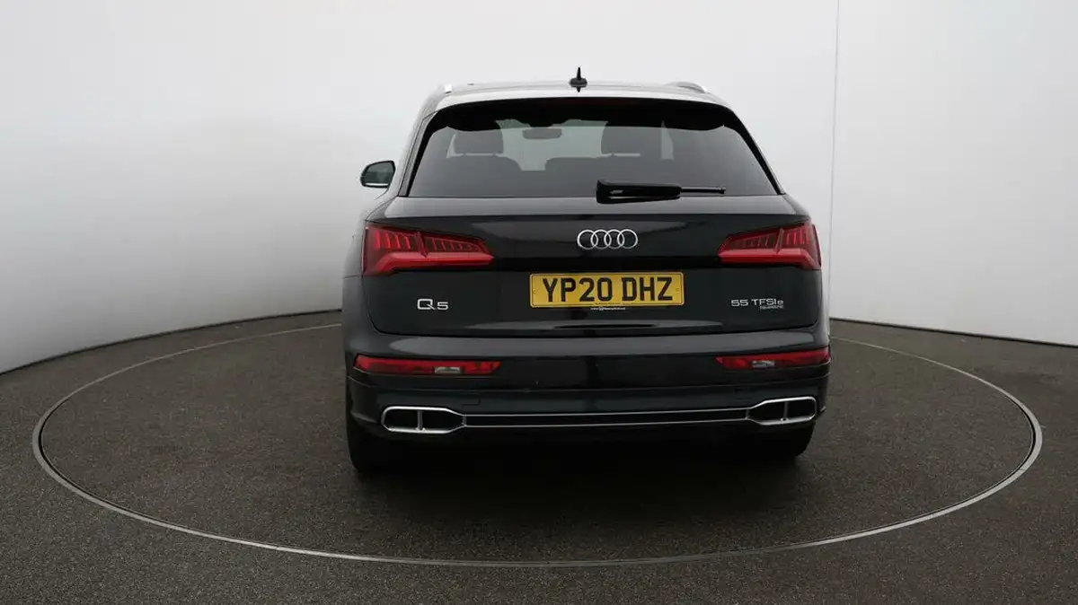 2020-audi-q5-20-55-tfsi-e-vorsprung-competition-big-55