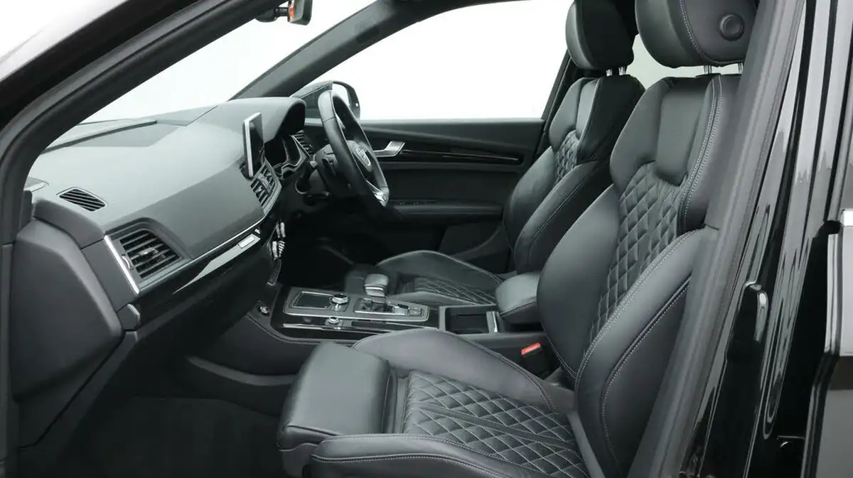 2020-audi-q5-20-55-tfsi-e-vorsprung-competition-big-14