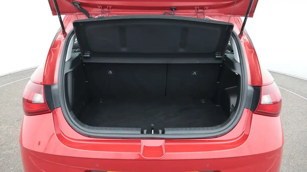 2023-hyundai-i20-10-t-gdi-se-connect-eclutch-imt-big-17