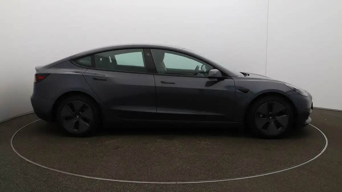 2021-tesla-model-3-e-long-range-4x4-big-40