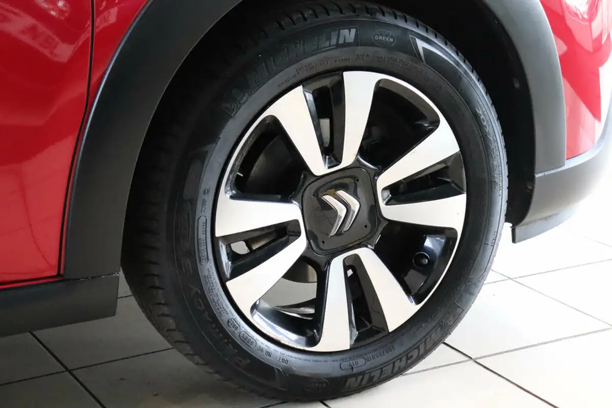 2018-citroen-c3-12-puretech-flair-82ps-big-79