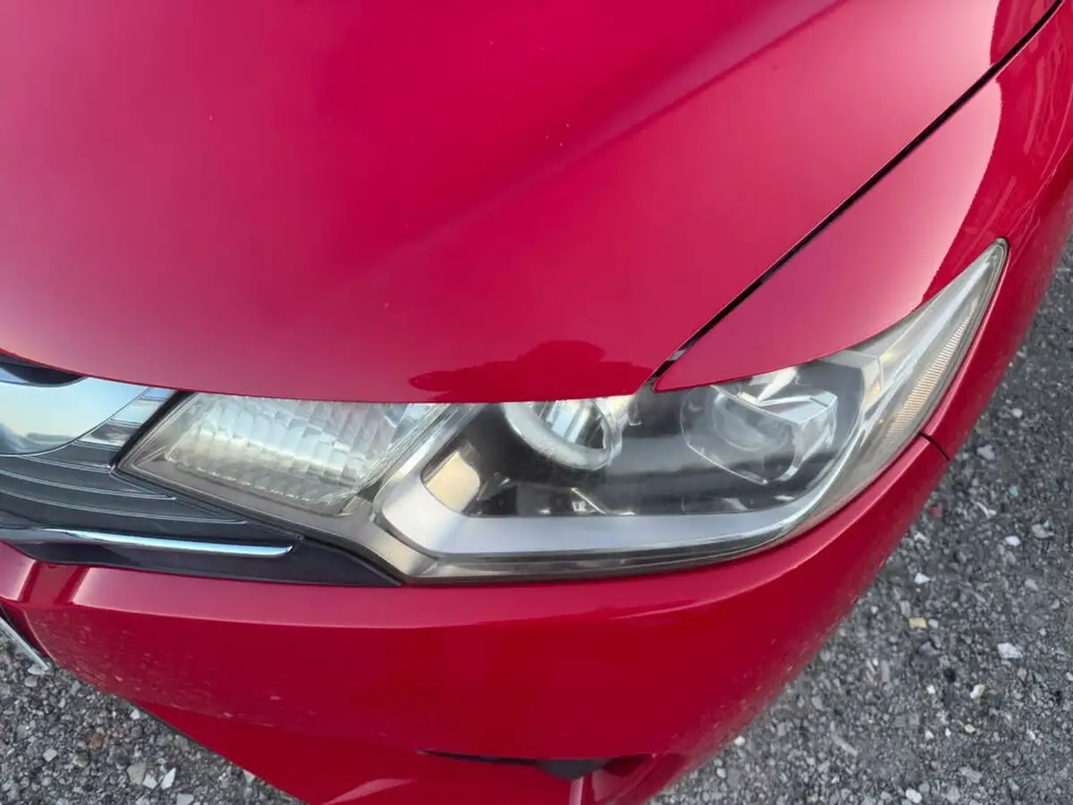 2014-honda-fit-hybrid-big-35