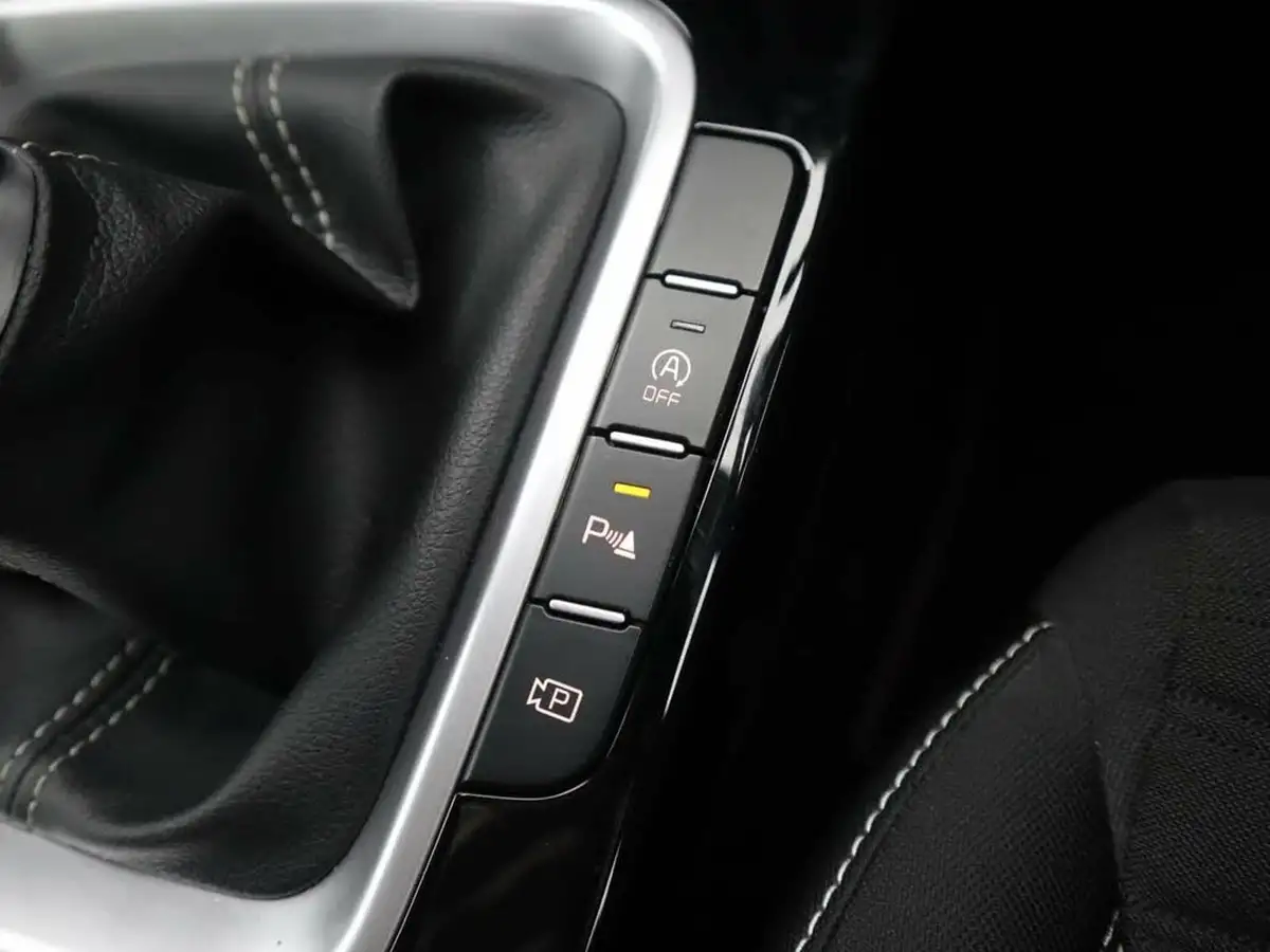2021-kia-pro-ceed-15-t-gdi-gt-line-big-21