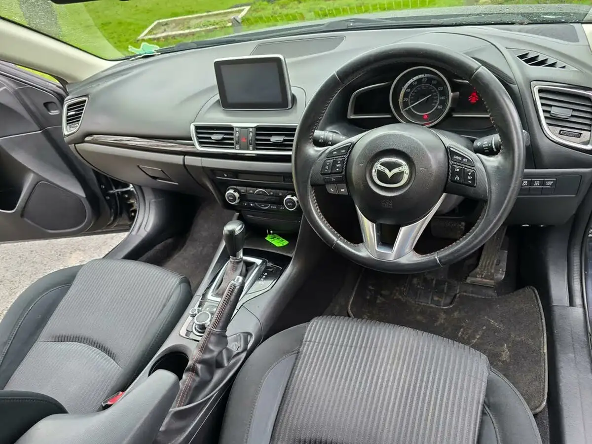 2016-mazda-mazda3-20-se-l-nav-skyactiv-g-hatchback-5d-auto-big-23
