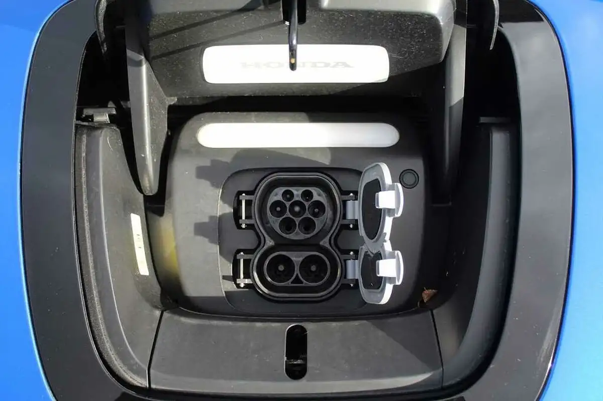 2020-honda-honda-e-e-advance-16in-big-18