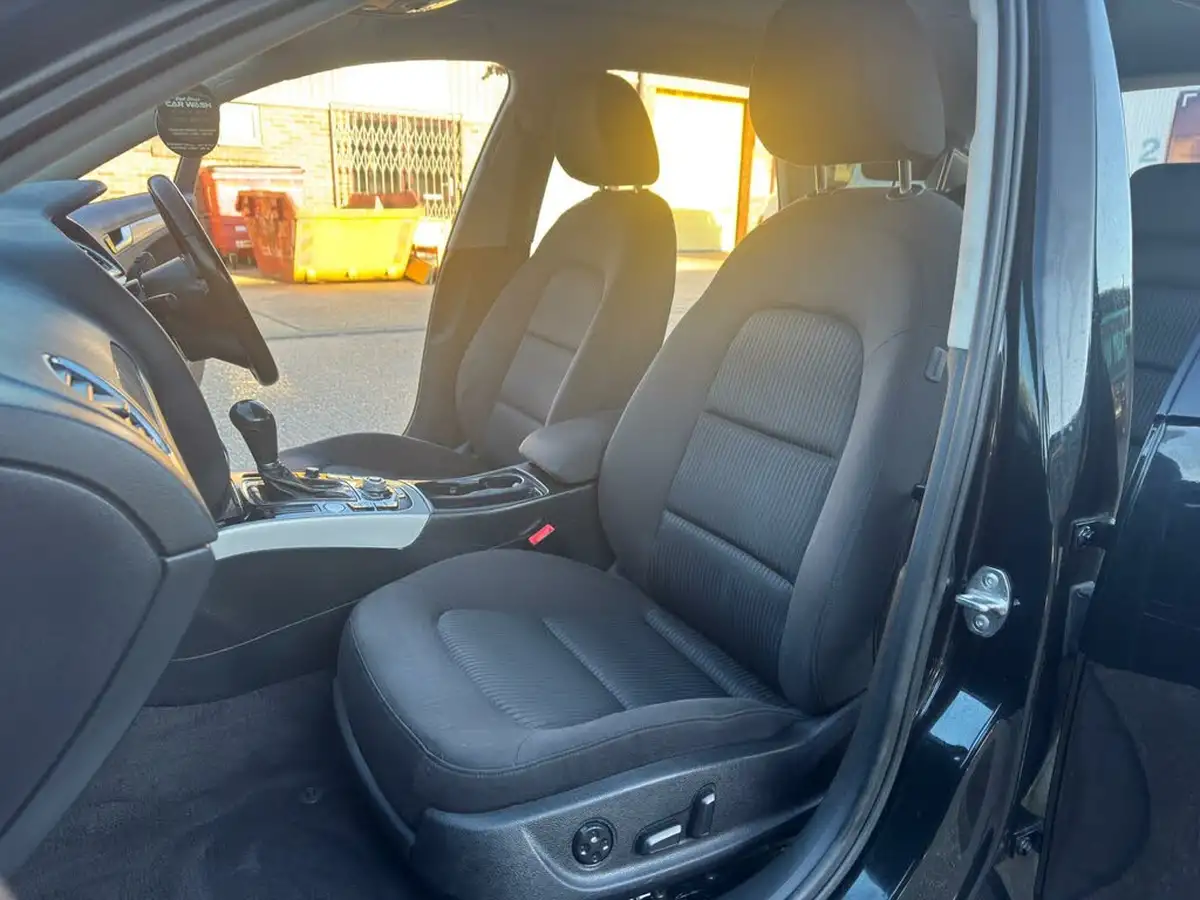 2011-audi-a4-avant-big-25