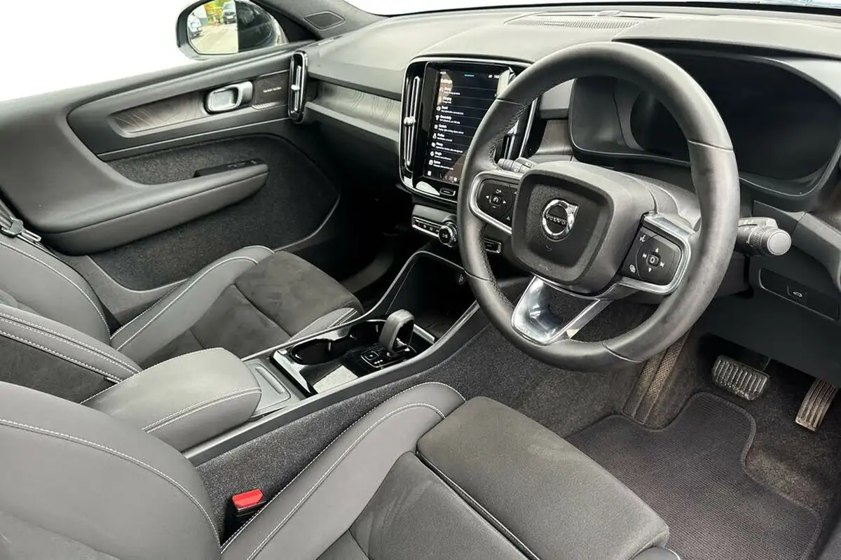 2023-volvo-c40-e-recharge-ultimate-228bhp-big-9