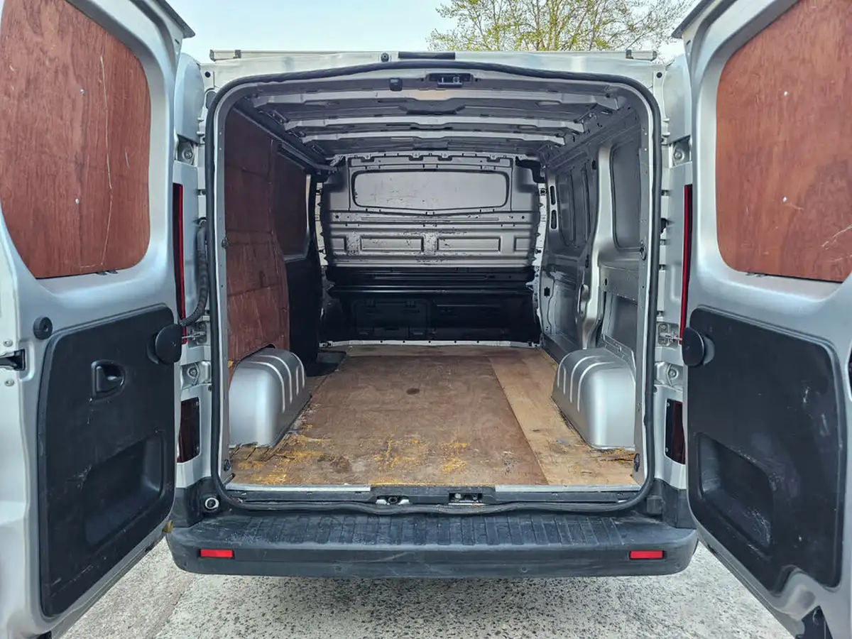 2019-renault-trafic-16dci-sl27-120-sport-nav-e6-panel-van-big-10