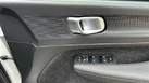 2020-volvo-xc40-15-t3-r-design-small-28