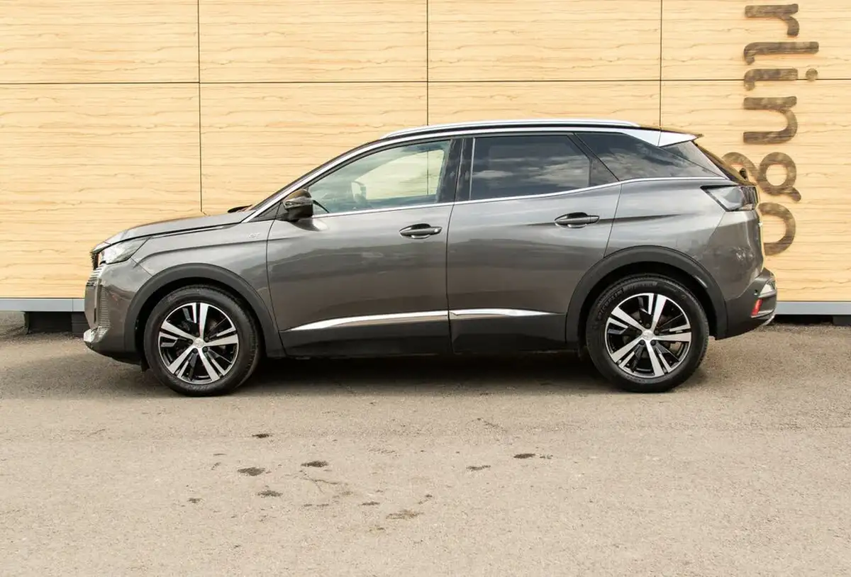 2022-peugeot-3008-suv-15-bluehdi-gt-big-12