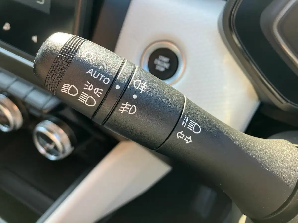 2022-renault-clio-16-techno-big-23