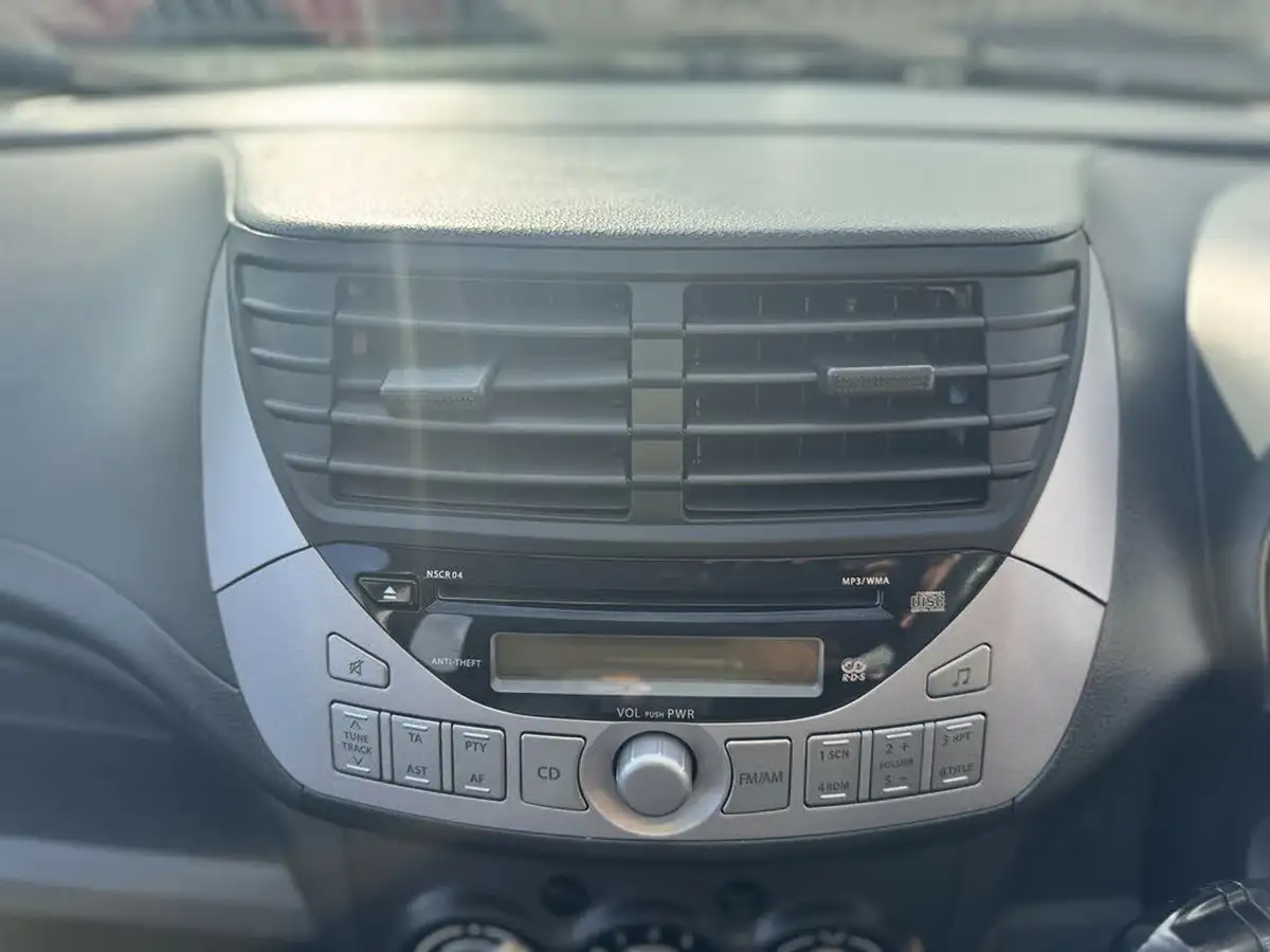 2014-suzuki-alto-10-sz-big-26