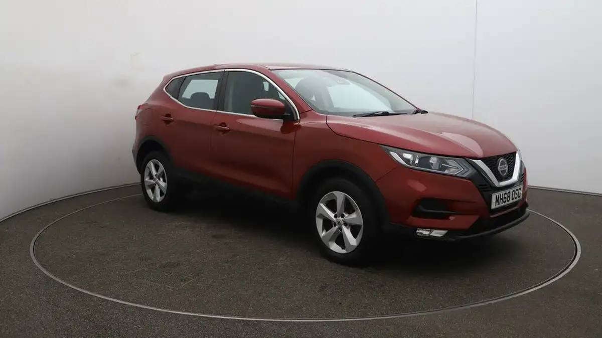 2019-nissan-qashqai-15dci-acenta-premium-heat-pack-big-1