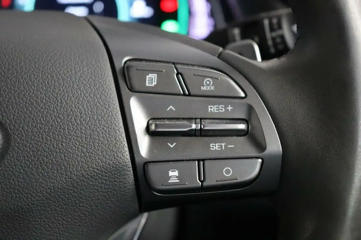 2022-hyundai-ioniq-16-gdi-premium-se-hybrid-big-26