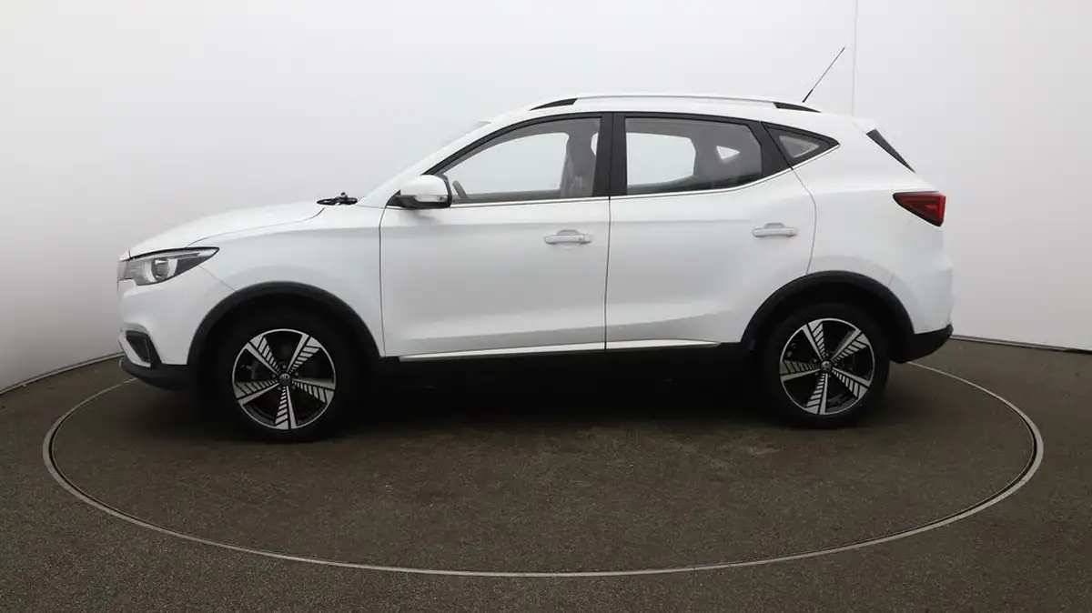 2021-mg-zs-suv-e-exclusive-ev-big-58