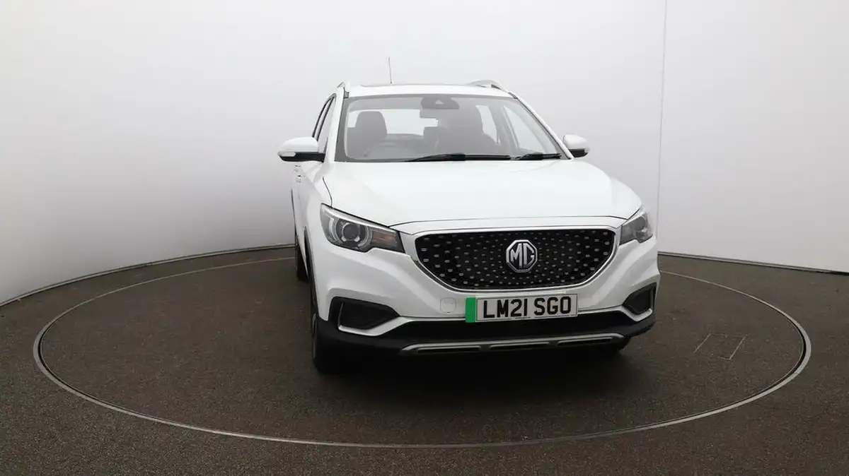 2021-mg-zs-suv-e-exclusive-ev-big-34