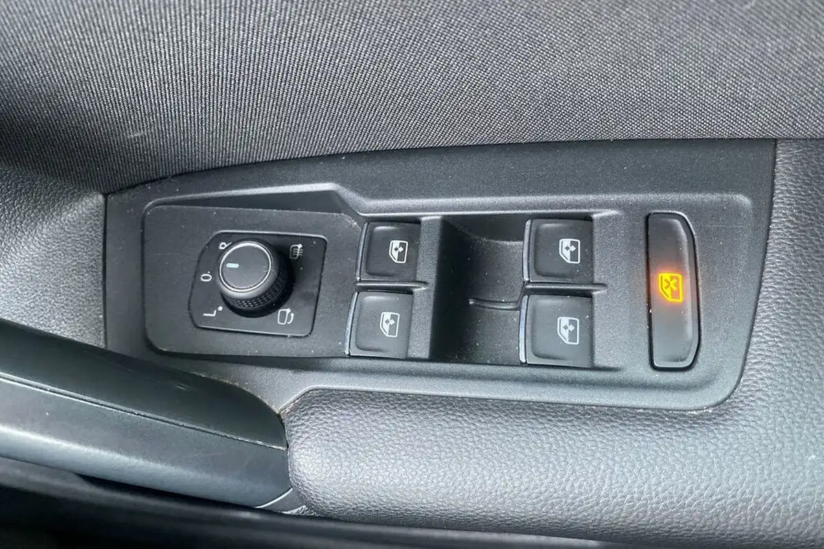 2021-volkswagen-tiguan-15-tsi-elegance-big-51