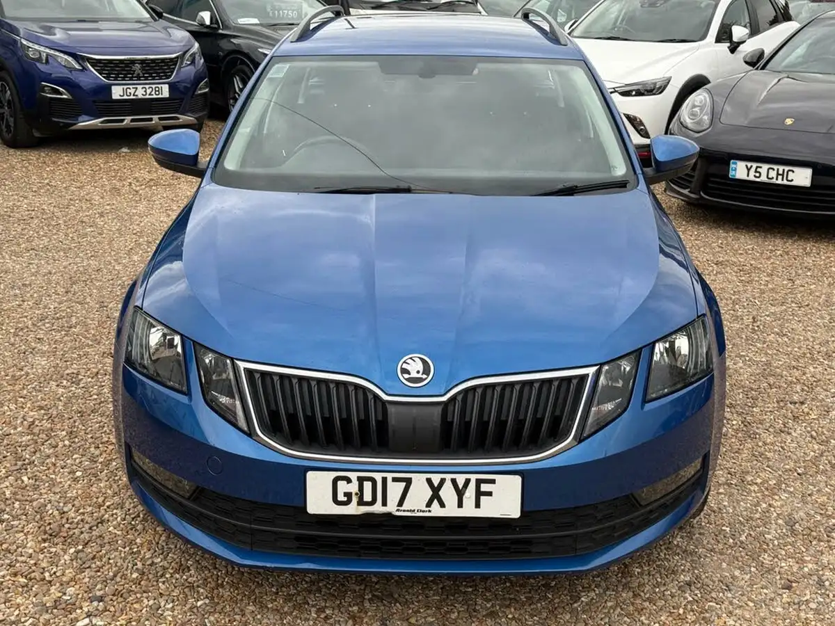 2017-skoda-octavia-16tdi-se-115ps-estate-1596cc-dsg-big-3