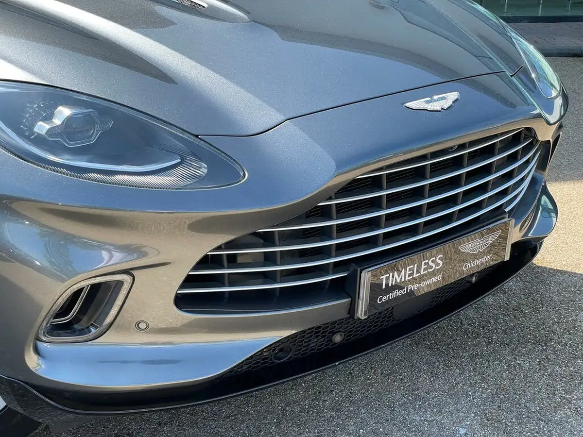 2024-aston-martin-dbx-40-v8-big-58
