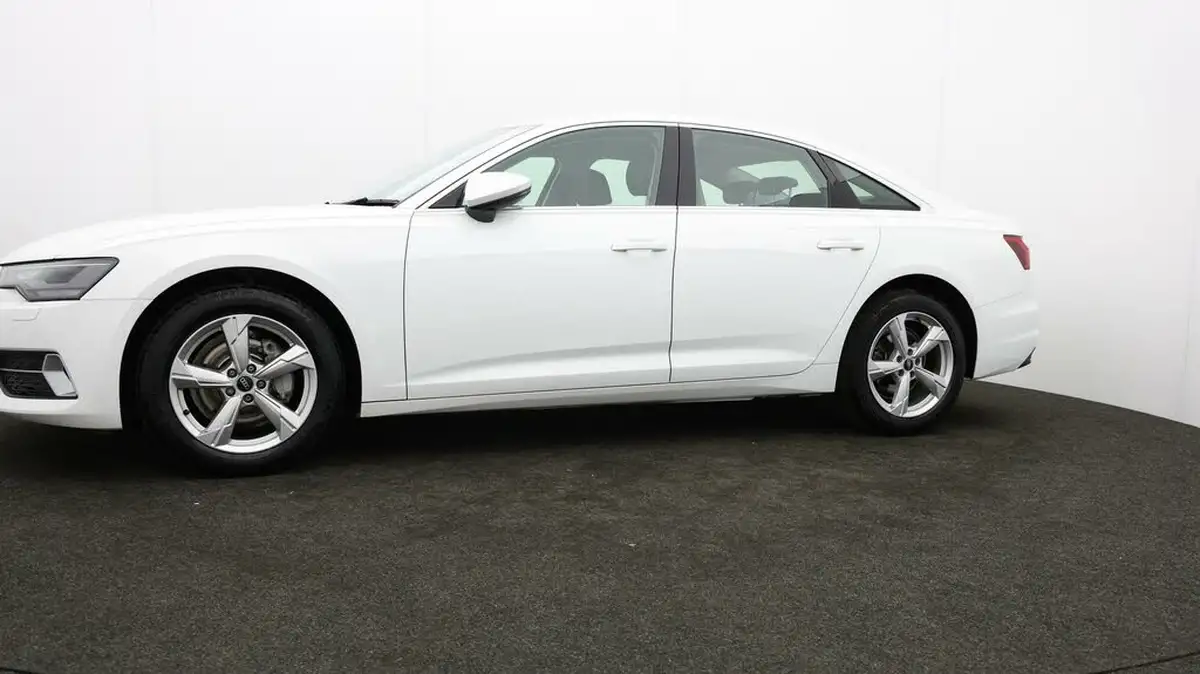 2022-audi-a6-saloon-20-40-tfsi-sport-big-57