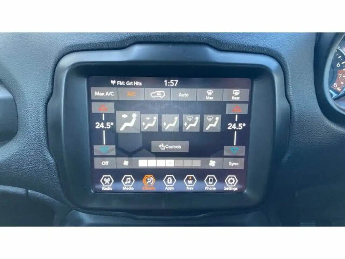 2021-jeep-renegade-10-gse-80th-anniversary-big-17