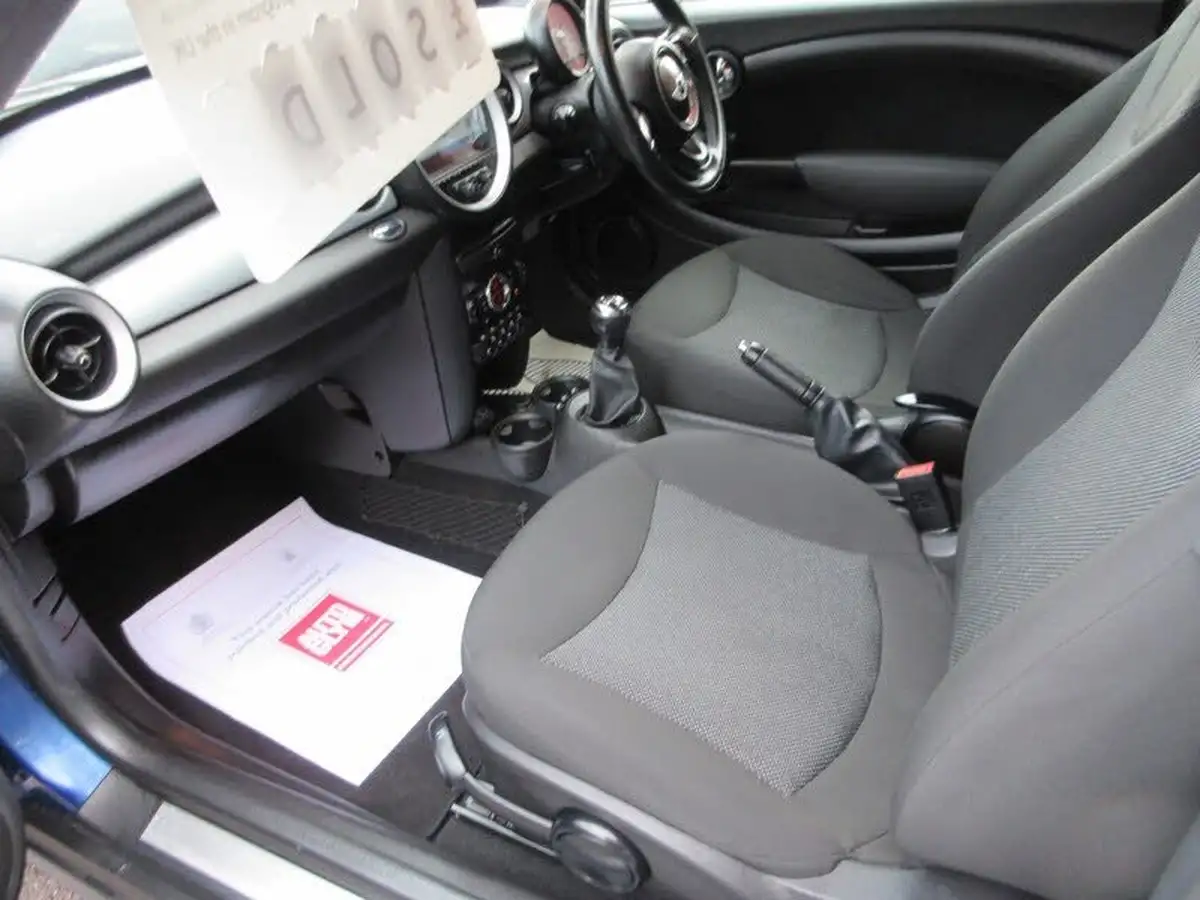 2013-mini-coupe-16-cooper-big-13