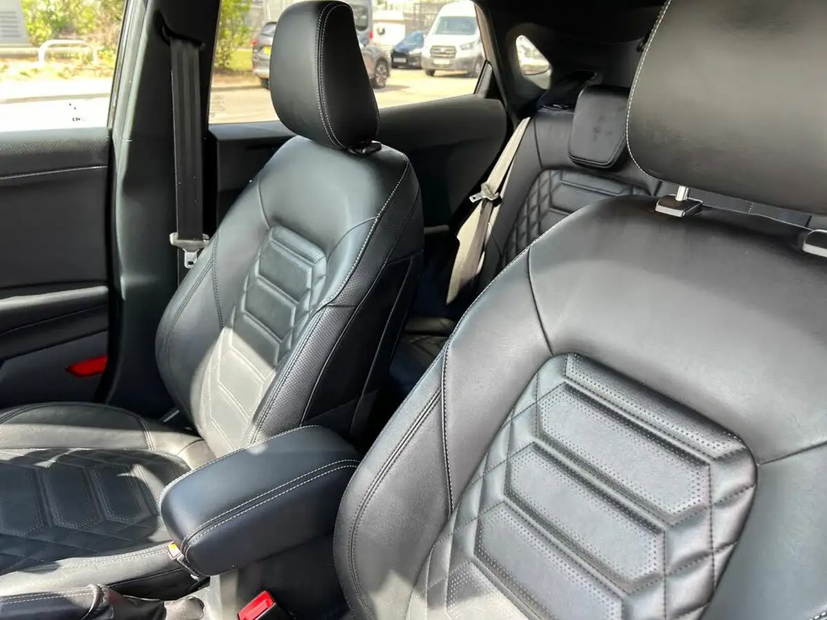2021-ford-puma-suv-10-st-line-vignale-155ps-hybrid-mhev-auto-big-12